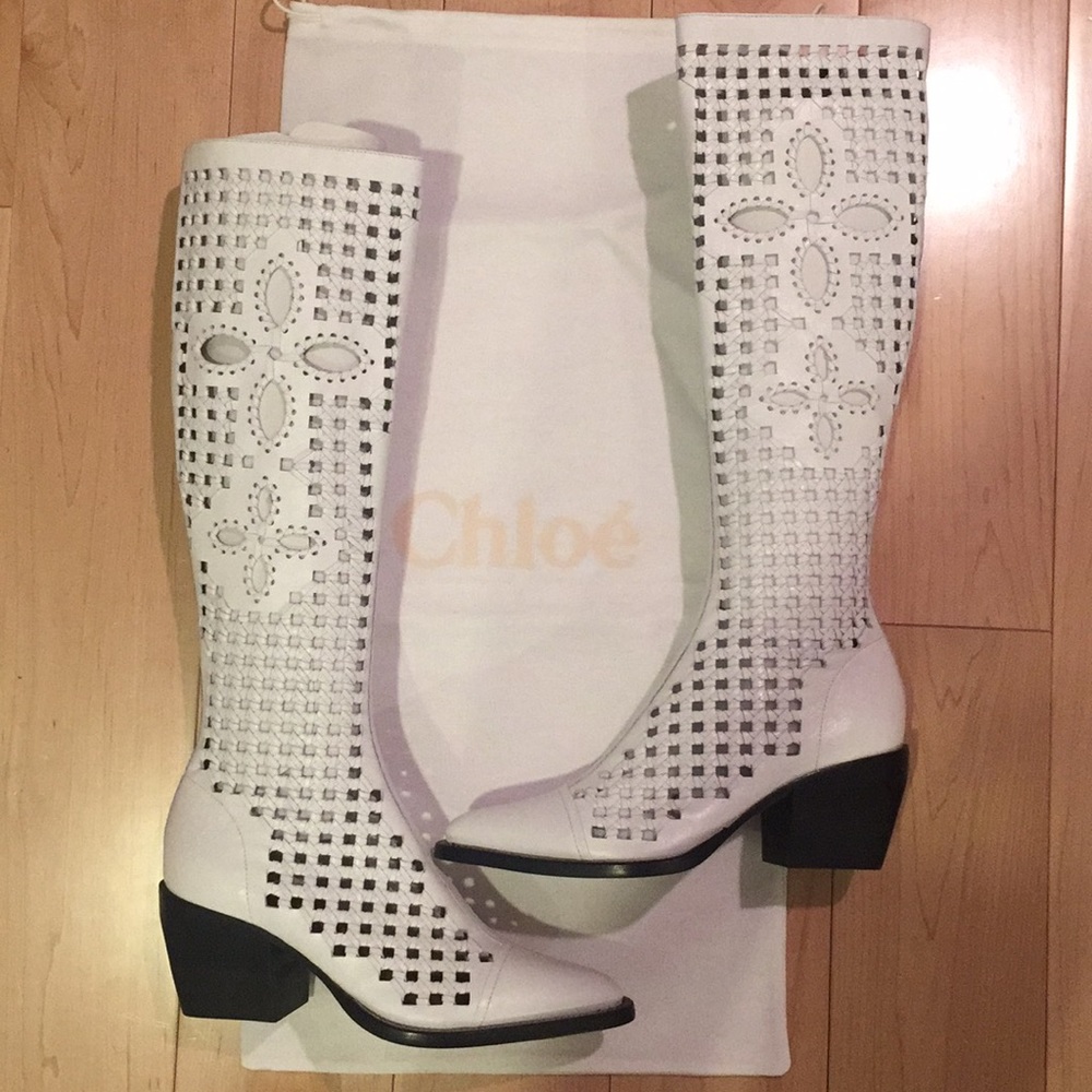 (SOLD) Chloe Rylee Canage White Leather Boots